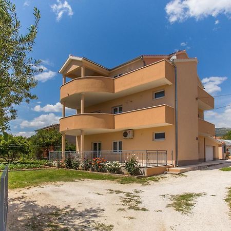 Apartman Visic 1692 Каштела Экстерьер фото