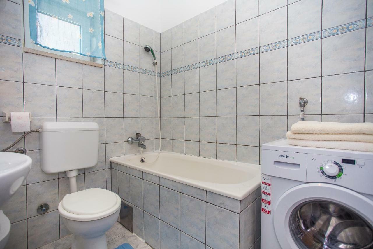 Apartman Visic 1692 Каштела Экстерьер фото