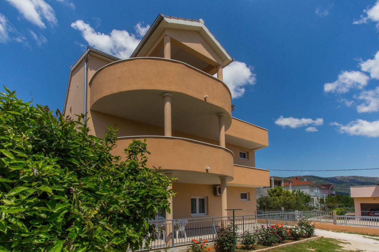 Apartman Visic 1692 Каштела Экстерьер фото