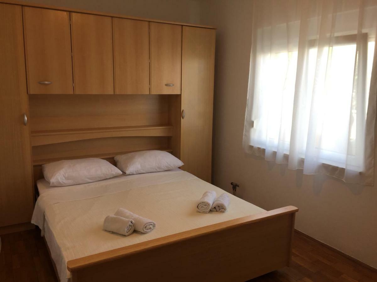 Apartman Visic 1692 Каштела Экстерьер фото
