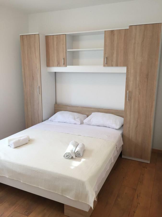 Apartman Visic 1692 Каштела Экстерьер фото